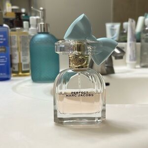 Marc Jacobs perfume